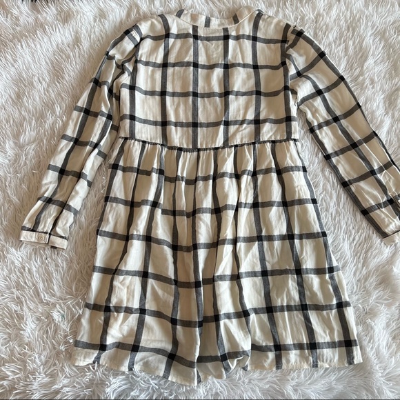 Cream & Black Grid Check Ruched V-Neck Long Sleeve Peasant Dress - Picture 13 of 15